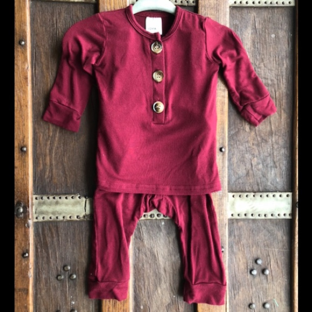 SOVA baby top and bottom set